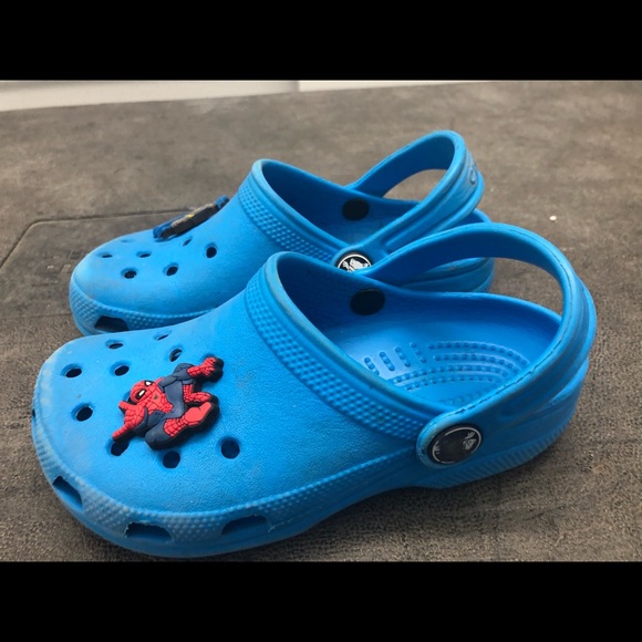 spiderman crocs size 10